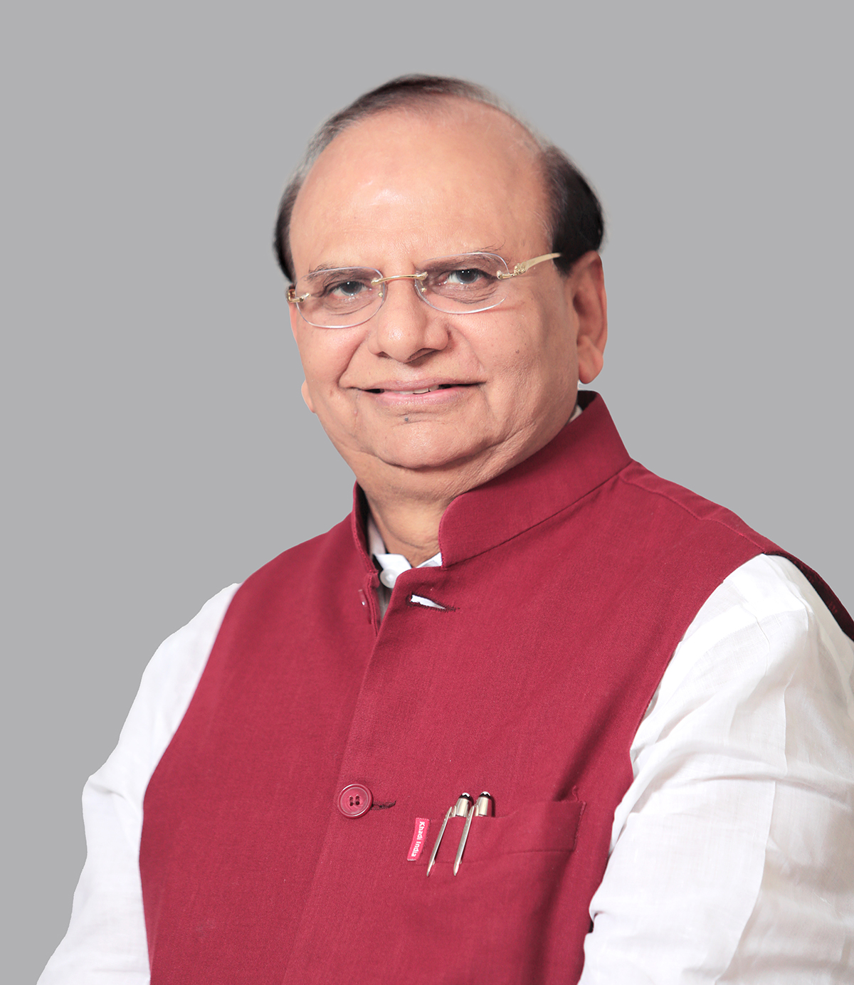 Shri Vinai Kumar Saxena